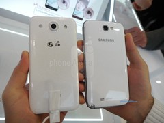 [tin tức] LG Optimus GPro vs Samsung Galaxy Note II:Cuộc chiến phablet 5,5 inch